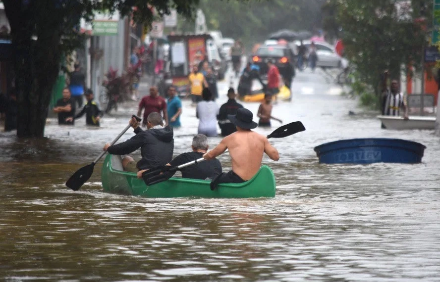 Temporal Devastador em Angra dos Reis: Cidade Decreta Situação de Emergência após 324 mm de Chuva em 24h