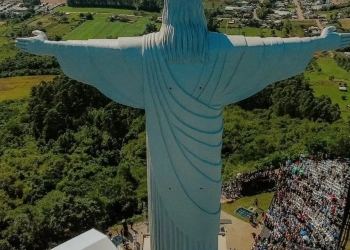 Rio Grande do Sul Inaugura o Maior Cristo do Brasil, Superando o Redentor do Rio
