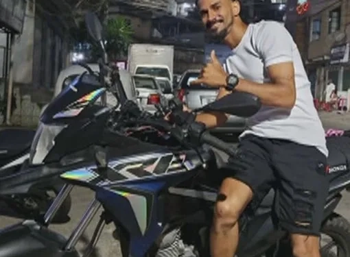 Mistério na Zona Oeste: Motociclista de App é Encontrado Morto com Tiro na Cabeça Após Suposto Acidente