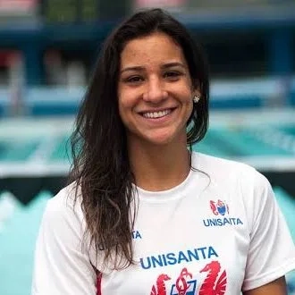 Ex nadadora olimpica afirma: Prefiro comer lixo do que assistir a um vídeo da Jojo Todynho