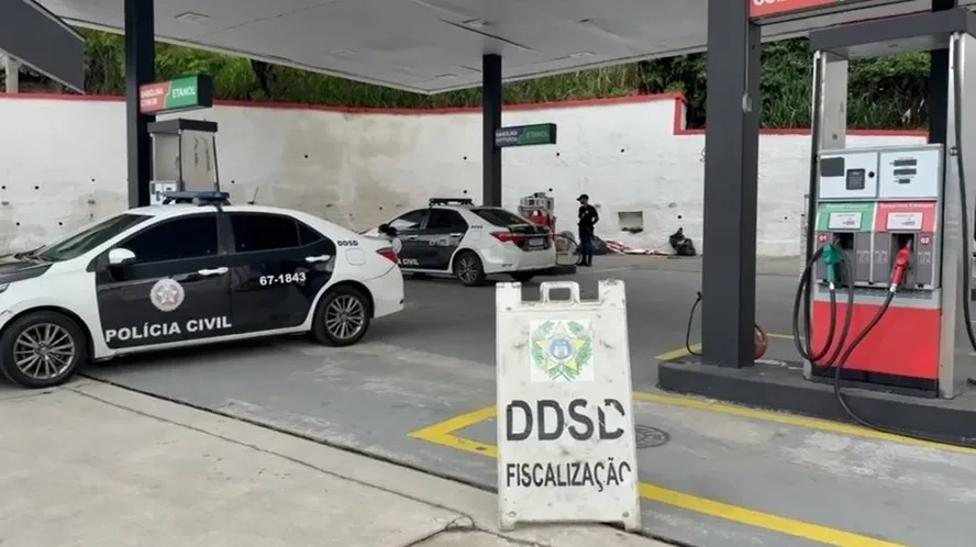 ( Urgente) Polícia Civil Interdita Postos de Combustíveis Ligados ao PCC no Rio
