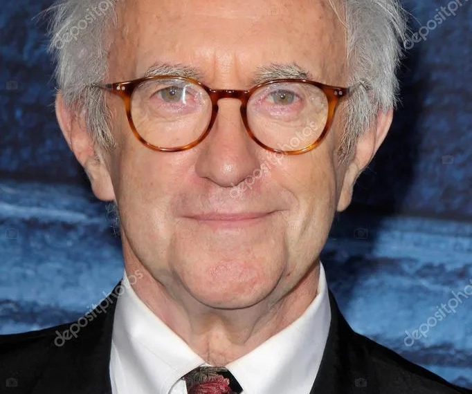 Que loucura!! Teoria Surreal Afirma que Ator Jonathan Pryce Está “Interpretando” o Papa Francisco Desde 2019