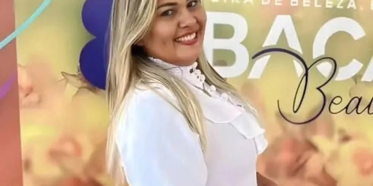 Mulher é presa após criança morrer ao comer ovo de Páscoa envenenado