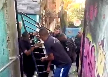 Traficantes instalam portões em comunidades do RJ para barrar avanço da polícia