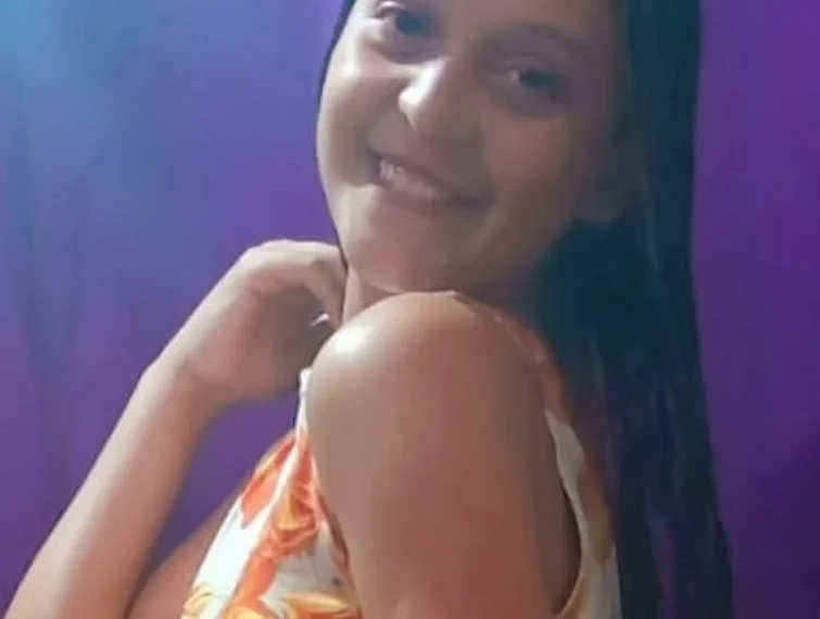 Família Procura por Gabrielly Vitória, 15 anos, moradora de Pedra de Guaratiba desaparecida