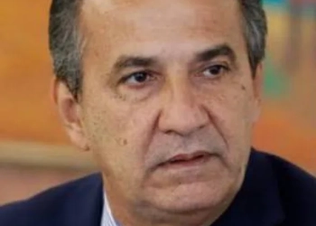 Pastor mirim de 15 anos vira polêmica entre líderes religiosos após viralizar nas redes: “É uma farsa”, diz Silas Malafaia