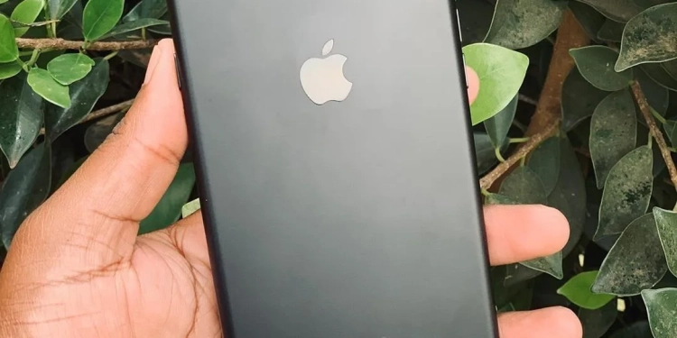 Título: WhatsApp para de funcionar HOJE em vários iPhones: veja se o seu está na listaTítulo: WhatsApp para de funcionar HOJE em vários iPhones: veja se o seu está na lista