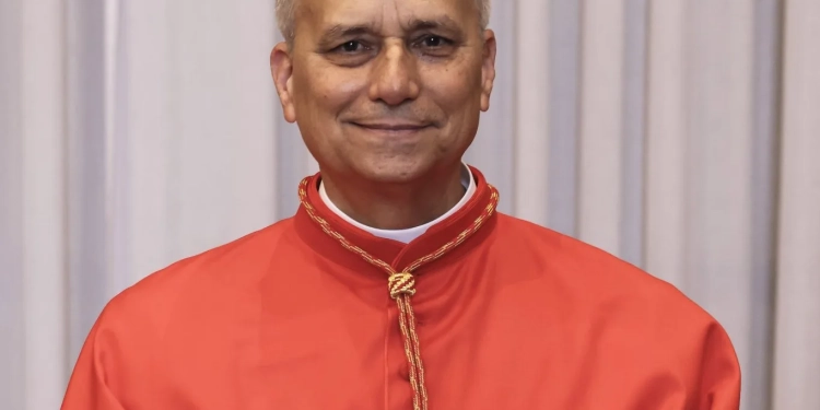 Americano Robert Francis Prevost (  PAPA LEÃO  XIV) é Eleito Novo Papa da Igreja Católica