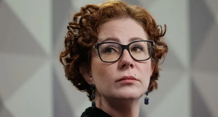 Não Sobreviveria à Cadeia”, Diz  deputada bolsonarista Após Ser Condenada a 10 Anos Pelo STF