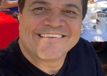 URGENTE!! EX VEREADOR É EXECUTADO NA PORTA DE CASA NO RIO