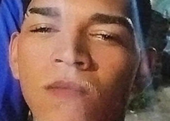 DESAPARECIDO! Jovem de Pedra de Guaratiba Some Misteriosamente e Família Clama por Ajuda