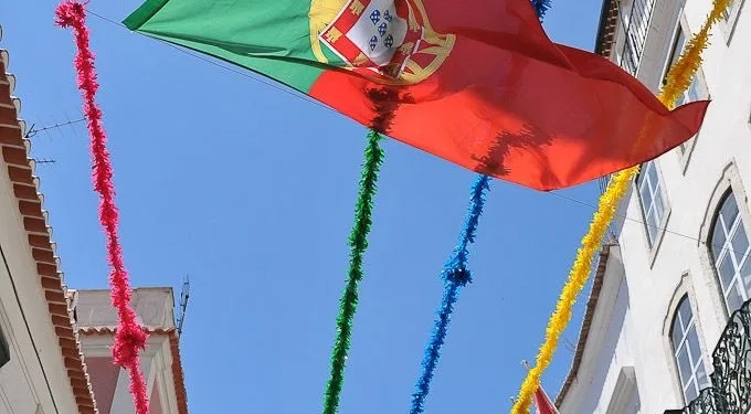 Portugal vai expulsar mais de 5 mil brasileiros: ultimato choca comunidade imigrante