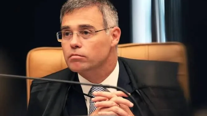 Ministro do STF Choca ao Defender Liberdade de Expressão: “Povo Proibido de Desconfiar É Povo Subjugado”