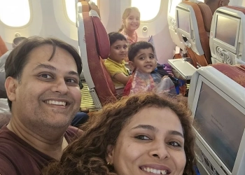 Última Foto em Família: Tragédia Aérea Tira a Vida de Engenheiro Indiano, Sua Esposa Médica e Seus Três Filhos