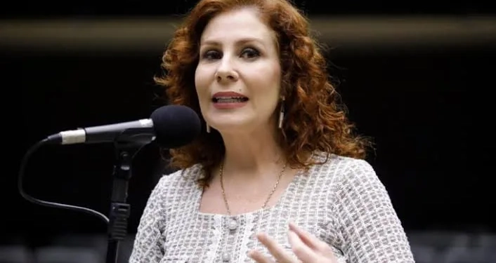 Polícia Federal Localiza Endereço de Carla Zambelli na Itália e pode ser presa neste sábado