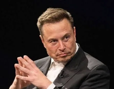 Elon Musk rompe bloqueio do Irã com Starlink: “Os feixes estão ligados