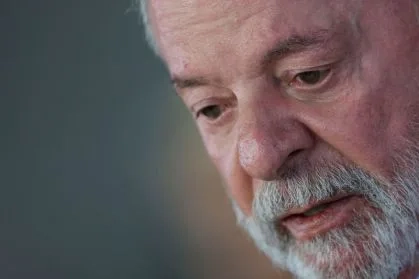 Popularidade em Queda: Mais da Metade dos Eleitores Considera Governo Lula Ruim , Aponta Pesquisa