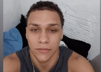 IMAGENS FORTÍSSIMAS) Jovem Autista de 17 anos morre  Após Sofrer Bullying na escola em Guaratiba