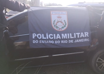 ( Video) Miliciano é preso com arsenal pesado durante patrulhamento em Guaratiba: Polícia frustra possível ação criminosa na Zona Oeste