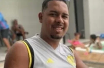 ( IMAGENS FORTES) HOMEM MORRE NUM ACIDENTE DE MOTO EM CAMPO GRANDE