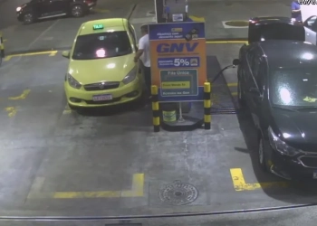 ( CENAS FORTES) MOMENTO EXATO DA EXPLOSÃO EM POSTO GNV NO CENTRO DO RIO