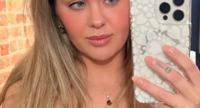 Vídeo Polêmico com 20 Homens Choca a Web e Leva Influencer ao Divórcio no Dia do Casamento