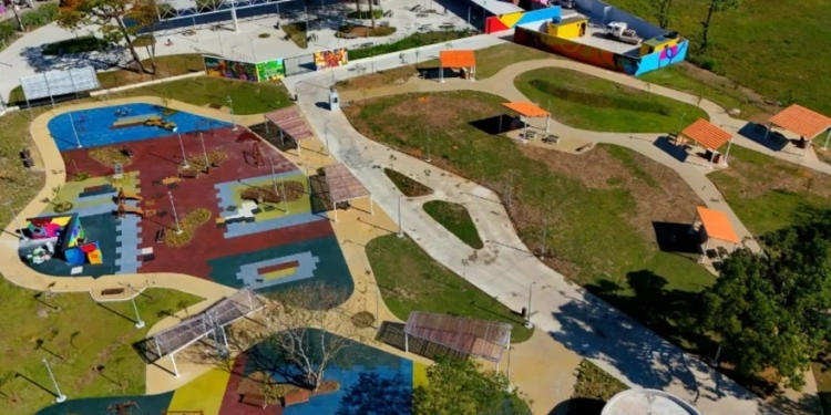 Parque Susana Naspolini em Realengo Celebra Um Ano de Transformação e Esperança para a população da Zona Oeste