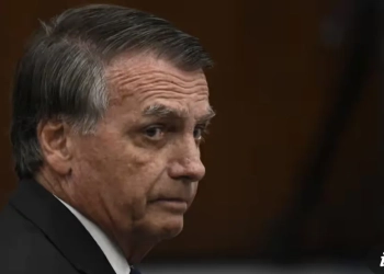 BOMBA POLÍTICA! Bolsonaro e Ramagem são indiciados pela PF por espionagem