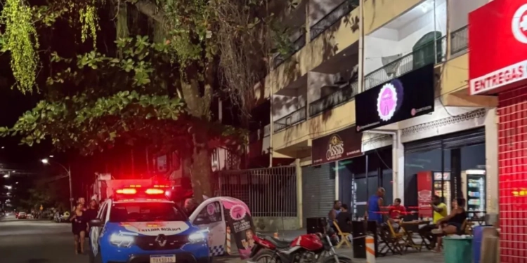 URGENTE!! Homem é Encontrado Morto em Apartamento em Barra de Guaratiba