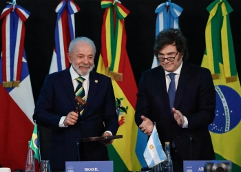 Milei alerta sobre expansão do PCC e Comando Vermelho e Lula promete ação conjunta no Mercosul
