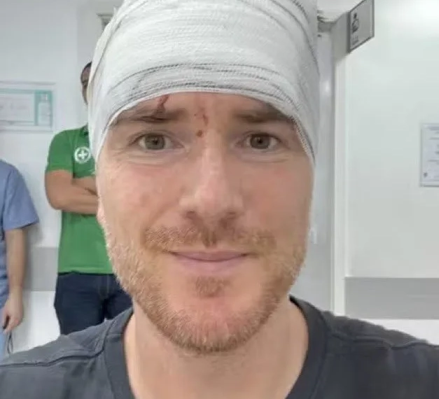 Jornalista americano se surpreende com o SUS: “Ninguém pediu seguro. Simplesmente me atenderam!