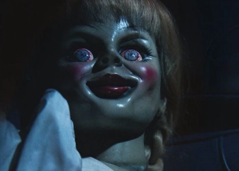 MACABRO:Investigador Paranormal Dan Rivera é Encontrado Morto Durante Turnê com a Famosa Boneca Amaldiçoada!