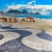 Polêmica no Rio: Posto 6 de Copacabana anuncia taxa de 50% para turistas dos EUA