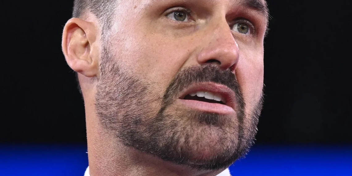 Moraes bloqueia contas, bens e salário de Eduardo Bolsonaro por atuação nos EUA