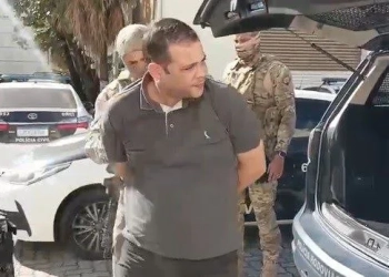 ( Urgente) PM é Preso com Arsenal em Carro Clonado Ligado a Milícia na Zona Oeste do Rio