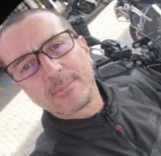 Sargento da PM é Assassinado a Tiros Dentro de Bar no Rio