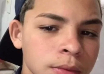Traficante de 13 anos é morto numa operação em comunidade do Rio!!