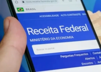 Receita Federal injeta R$ 11 bilhões na economia com 2º lote da restituição do IR 2025
