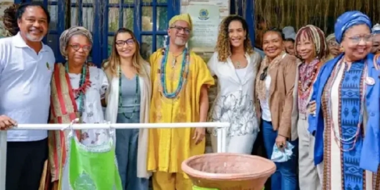 Primeira dama Janja e Ministros visitam terreiro de Umbanda no Rio de Janeiro
