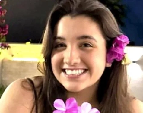 Jovem de 21 anos morre após cirurgia mamoplastia redutora
