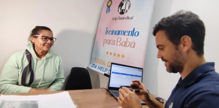 Oportunidade Imperdível: Curso Gratuito para Babás Chega a Santa Cruz com Certificado e Encaminhamento para Emprego!