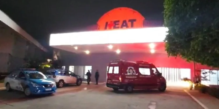 Coragem que Choca: Adolescente de 17 Anos é Baleado ao Enfrentar Assaltantes para Proteger a Namorada no Rio