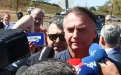 Bolsonaro desabafa: O sistema quer me ver morto!! Não quer me ver preso!!