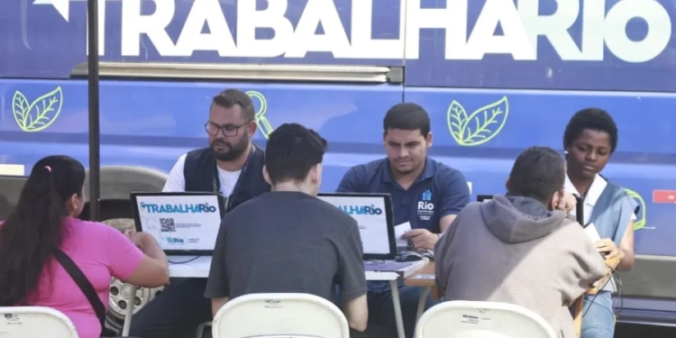 Oportunidade para Todos: Prefeitura do Rio Oferece Mais de 1.100 Vagas de Emprego Nesta Semana!