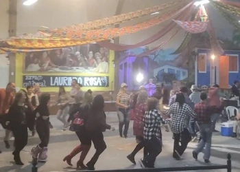 Cultura em Chamas: 1ª Fogueira dos Artistas da Zona Oeste Celebra Talentos Locais em Campo Grande