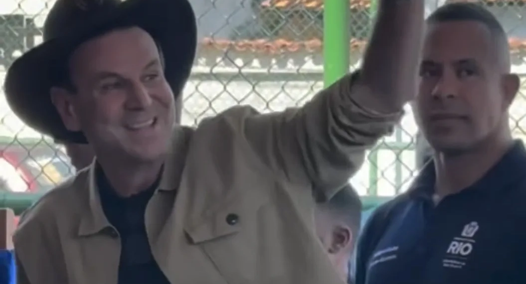 Prefeitura entrega reforma de Praça em Campo Grande com presença de autoridades neste Domingo