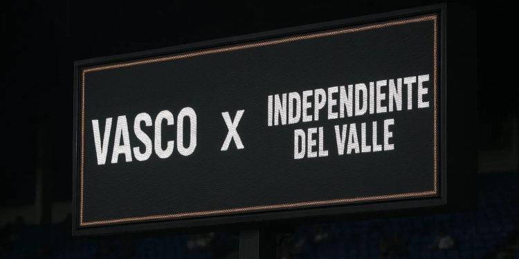 Sul-Americana em jogo: Vasco encara altitude e rival embalado no Equador em duelo decisivo!