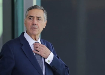 Filho de Barroso evita retorno aos EUA após suspensão de vistos de ministros do STF