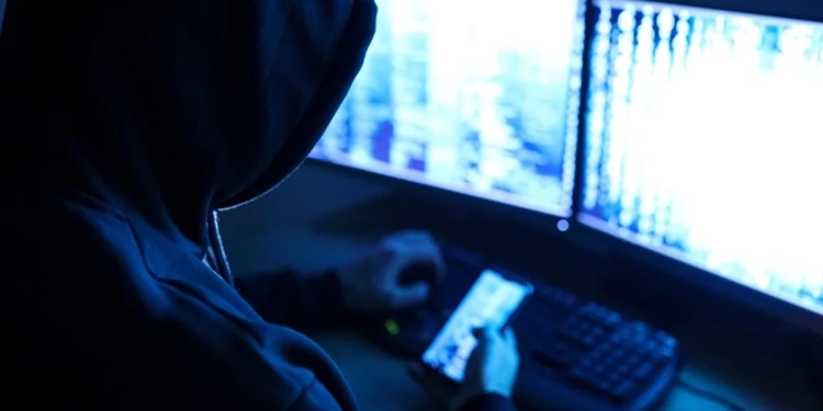 Pedófilos usam Código Oculto que Podem estar nas Conversas do Seu Filho nas redes sociais e Você Nem Desconfia!!