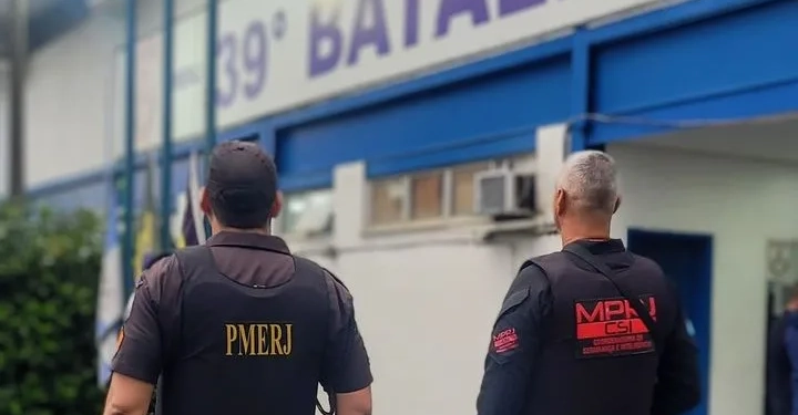ESCÂNDALO NA POLÍCIA: PMs SÃO PRESOS POR COBRAR PROPINA ATÉ DE POSTO DO DETRAN NO RIO